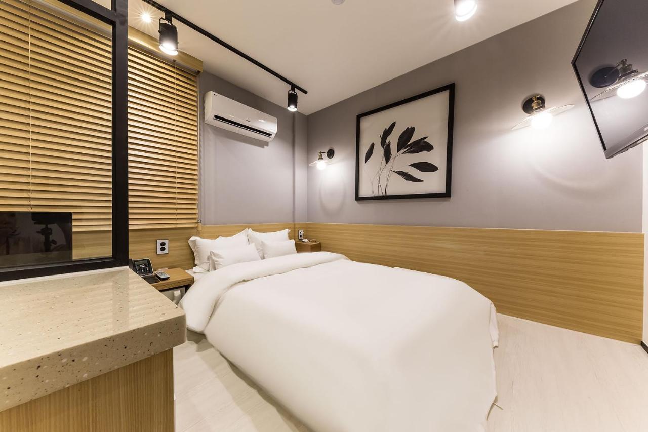 Raha Hotel 首爾 外观 照片