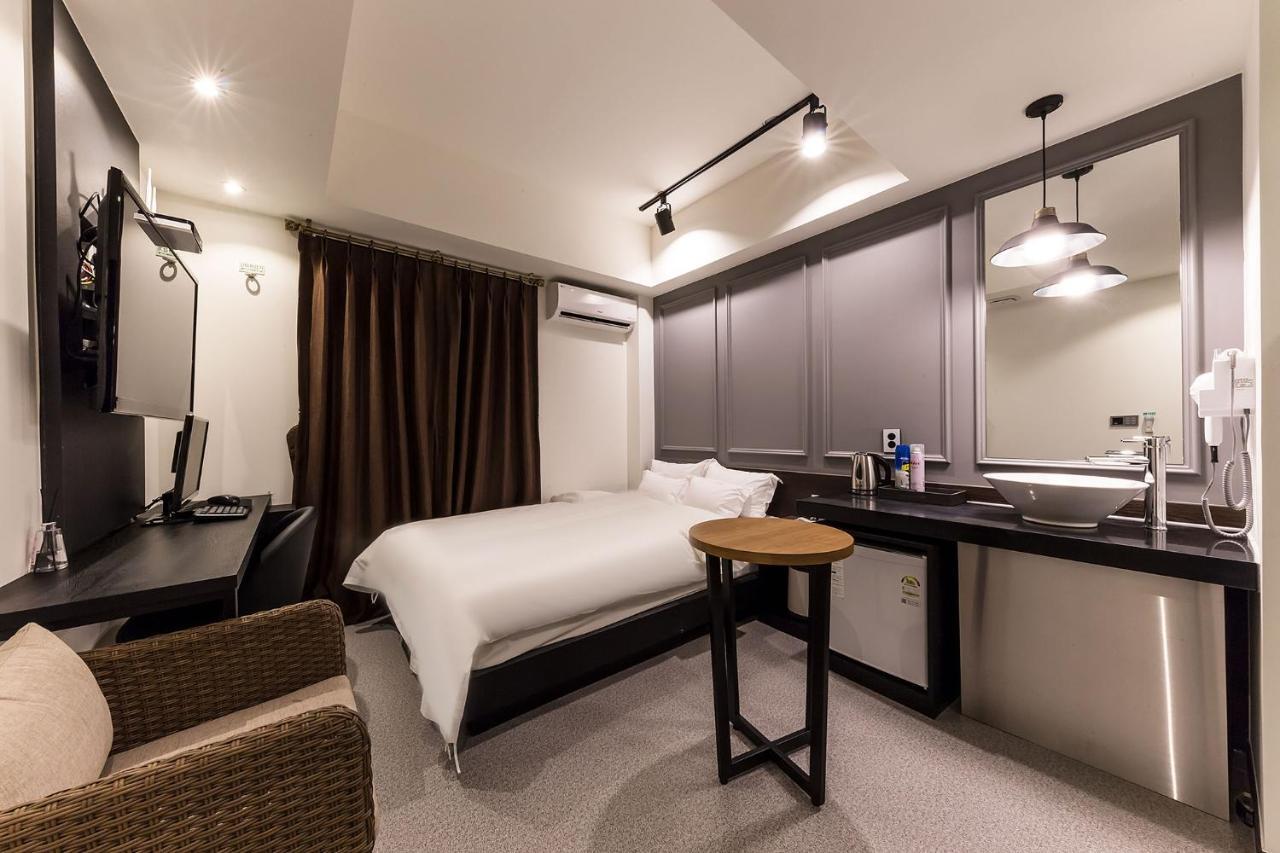 Raha Hotel 首爾 外观 照片
